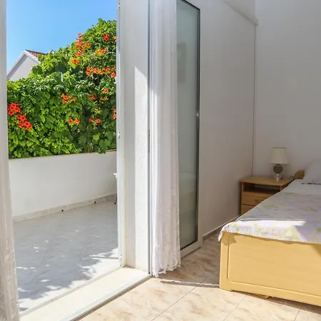 Butkovic 3* Хвар