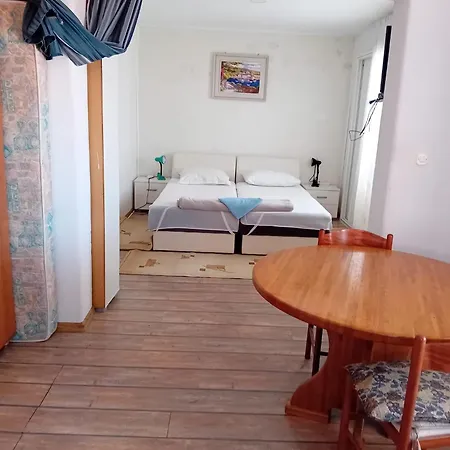 Guest house Butkovic