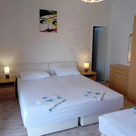 Butkovic 3* Hvar Town