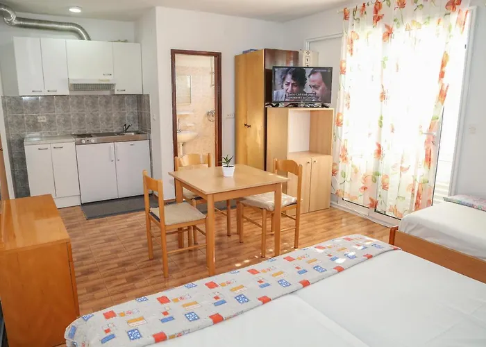 Guest house Butkovic 3*